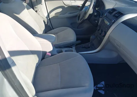 2011 Toyota Corolla z USA, uszkodzony, nr VIN JTDBU4EE2BJ105144